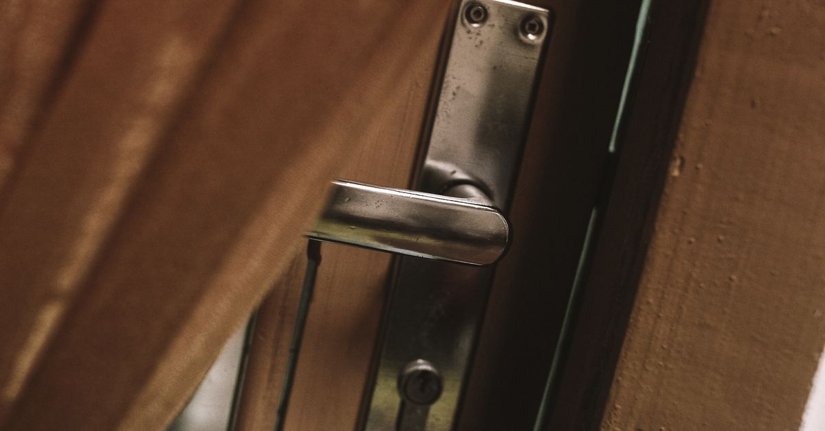 home security lock door — Florence Locksmiths