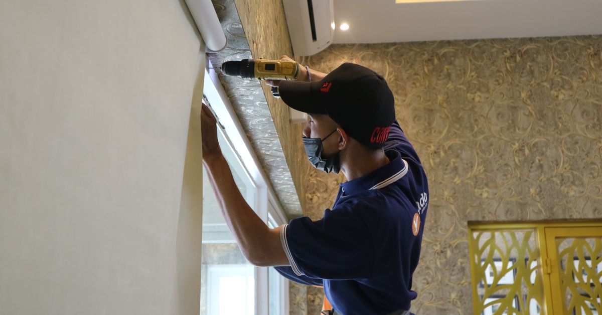 locksmith service technician — Florence Locksmiths